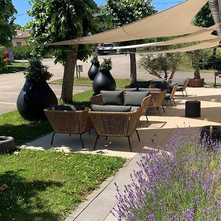 Doubs Hotel - Besancon Ecole Valentin Miserey-Salines Zewnętrze zdjęcie